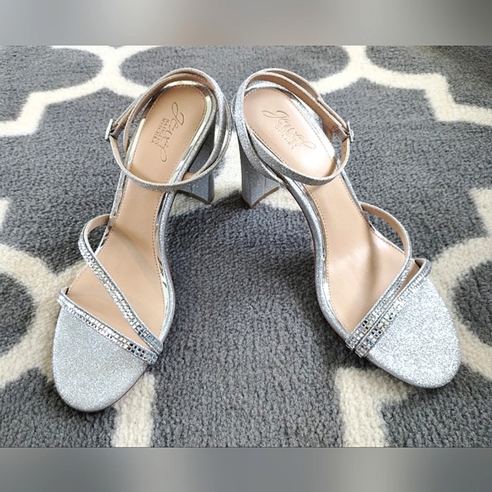 NWT Badgley Mischka Jewel "Aura " Sparkle Heels